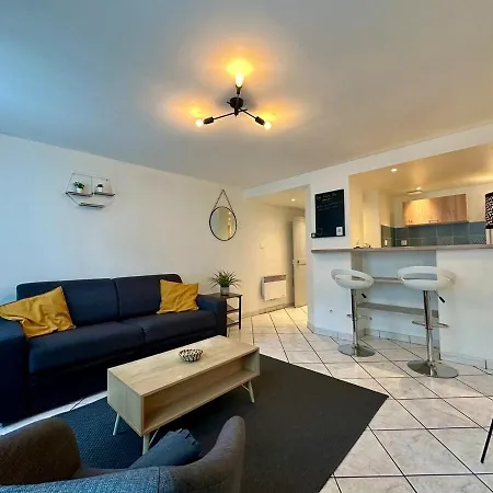 Le Repere - 2 A 4 Personnes - Lit King Size - Proche Gare Apartment
