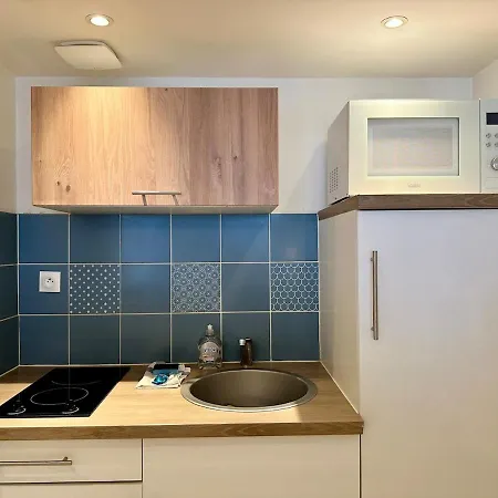 Le Repere - 2 A 4 Personnes - Lit King Size - Proche Gare Apartament